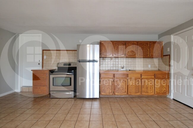 Building Photo - 2522 E Don Carlos Ave