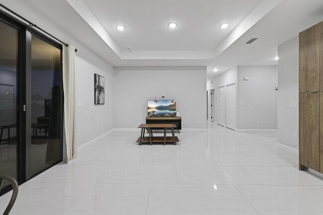 Building Photo - 2906 65th St W