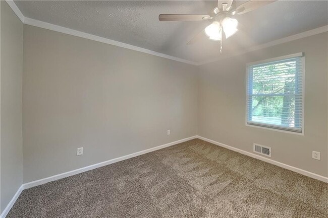 Building Photo - 3041 Stoneridge Ct