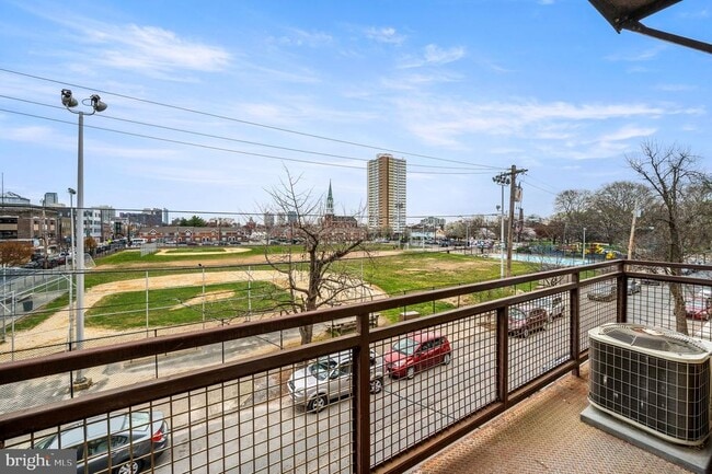 Building Photo - 1201 S 5th St