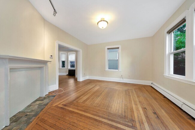Building Photo - 6 Murdock Terrace