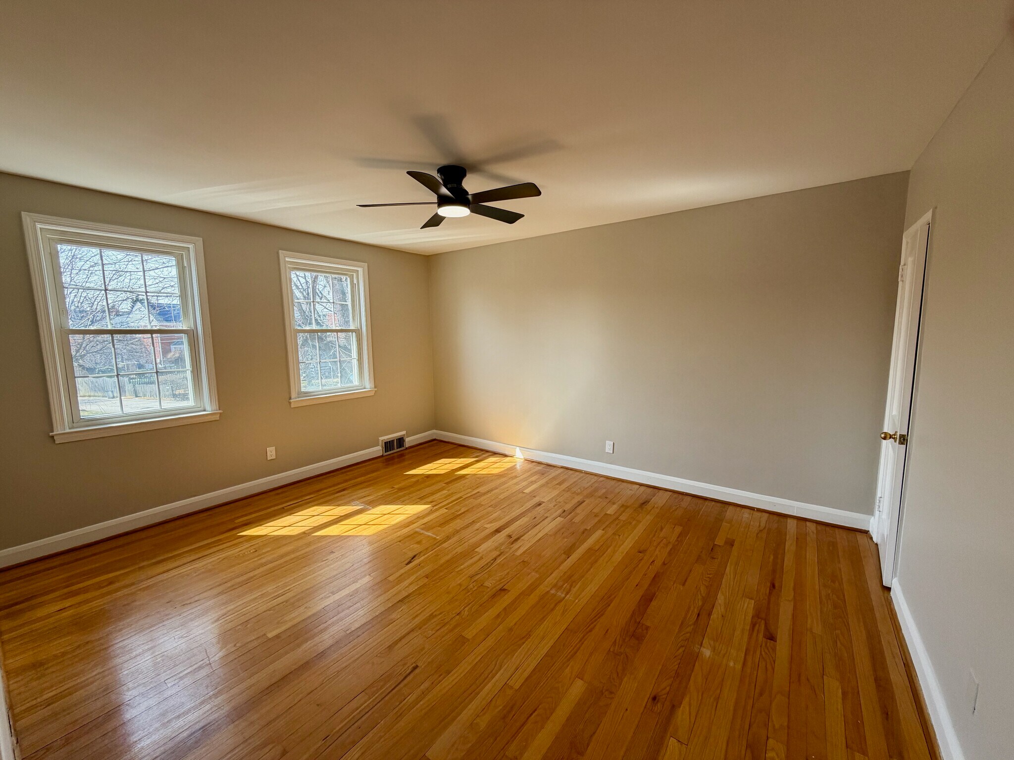 Building Photo - 1602 Glen Keith Blvd