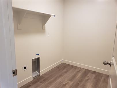 Building Photo - Azalea Townhomes Poolside Living 3 Bed 2.5...