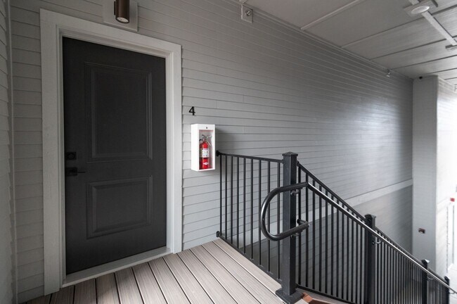 Building Photo - Colorado Apartment Unit 4