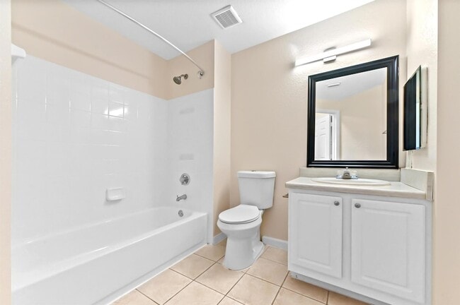 Building Photo - 15105 Michelangelo Blvd