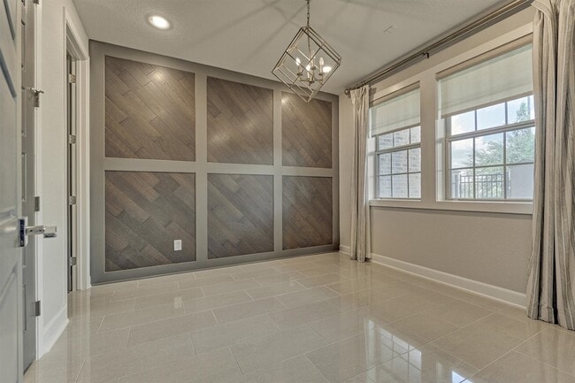 Building Photo - 9627 Towne Lake Pkwy