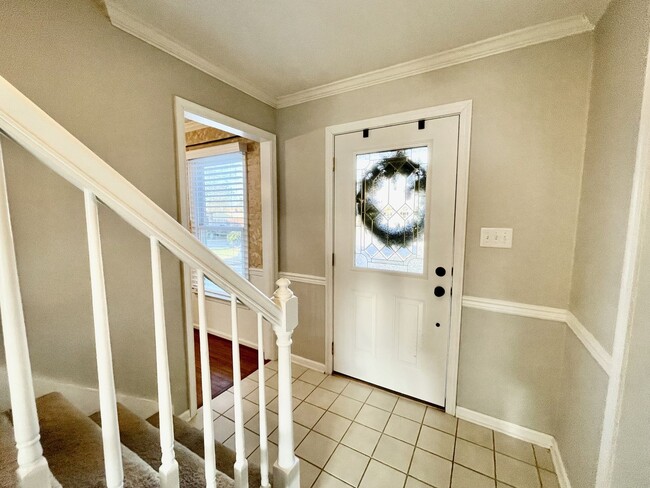 Building Photo - Ready 07-07-25!! Fantastic 4-Bedroom Home ...