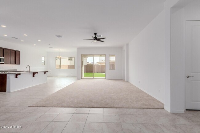 Building Photo - 8817 W Denton Ln