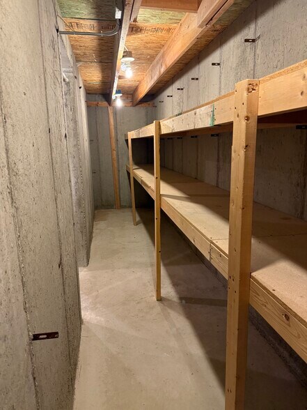Building Photo - 4785 W Dorilee Dr