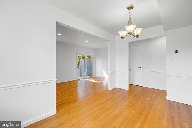 Building Photo - 17515 Sabrina Terrace