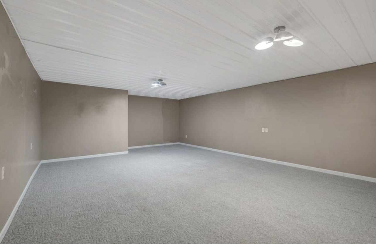 Building Photo - 5440 Eugene Kennedy Ln