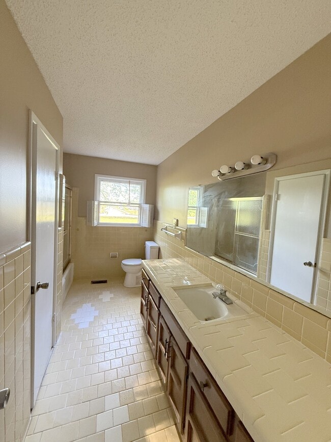 Building Photo - 6079 Wall Triana Hwy