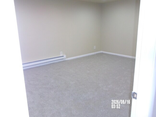 Building Photo - 18620 Midland Pl