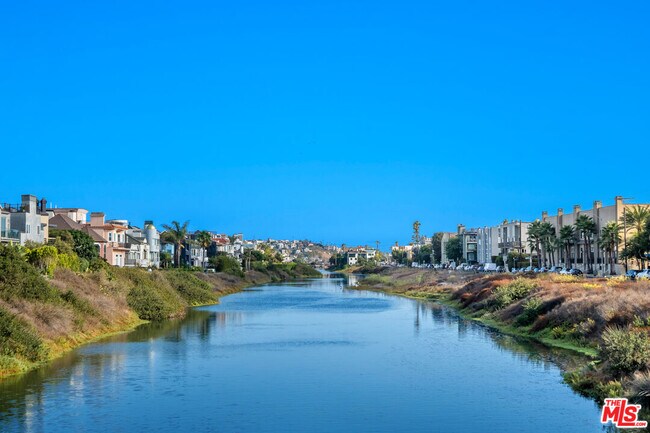 Building Photo - 24 Westwind St