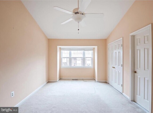 Building Photo - 6627 Westbury Oaks Ct