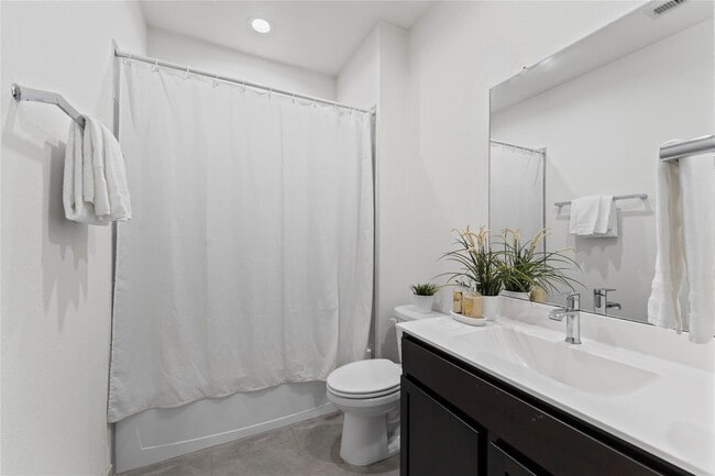 Building Photo - 12512 Newport Arch Ln