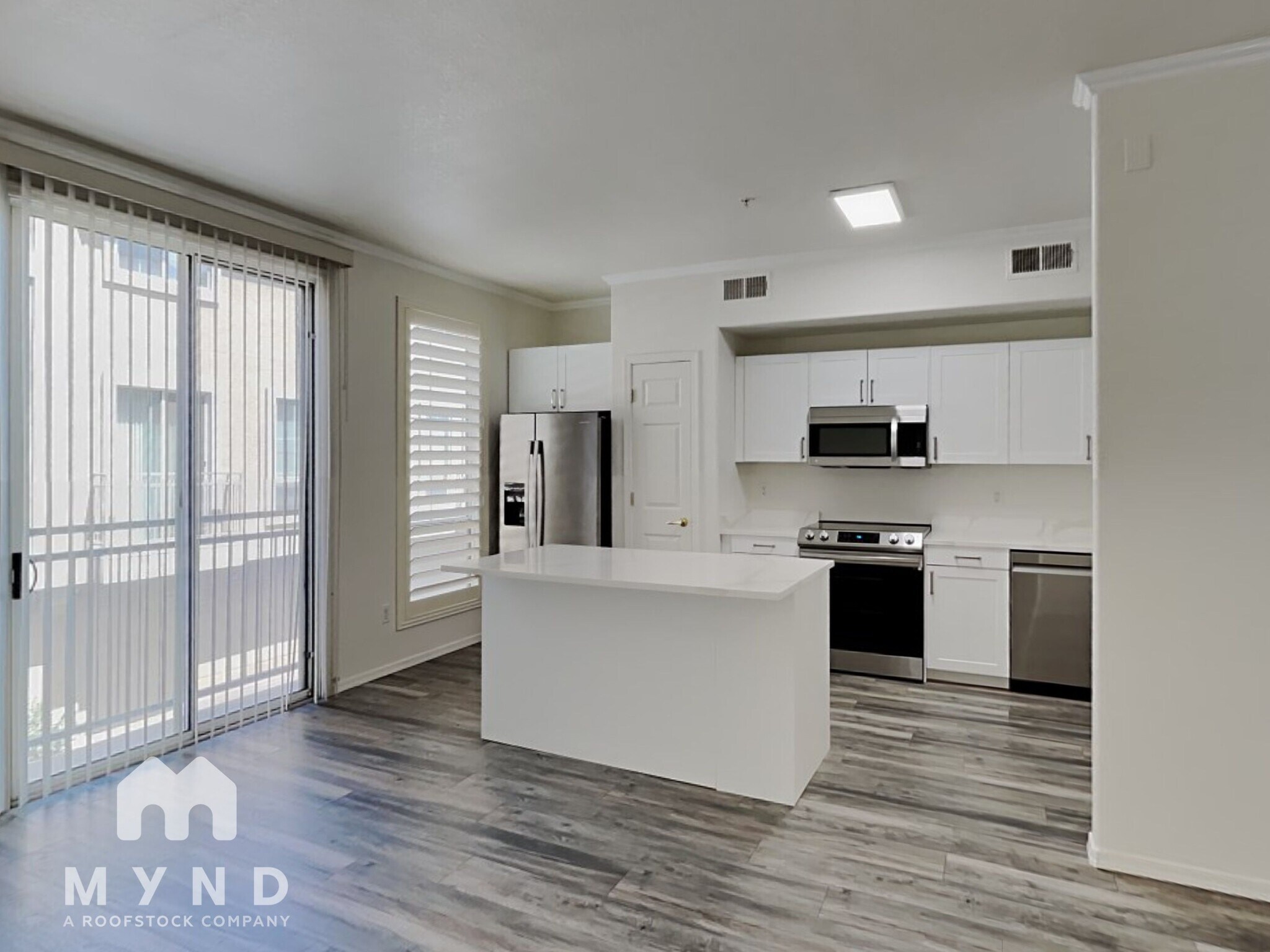 Building Photo - 18250 N Cave Creek Rd