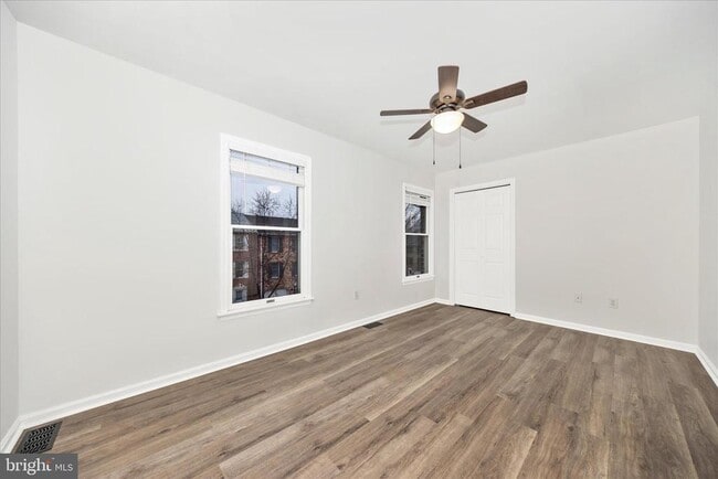 Building Photo - 19 Stonewall Ct