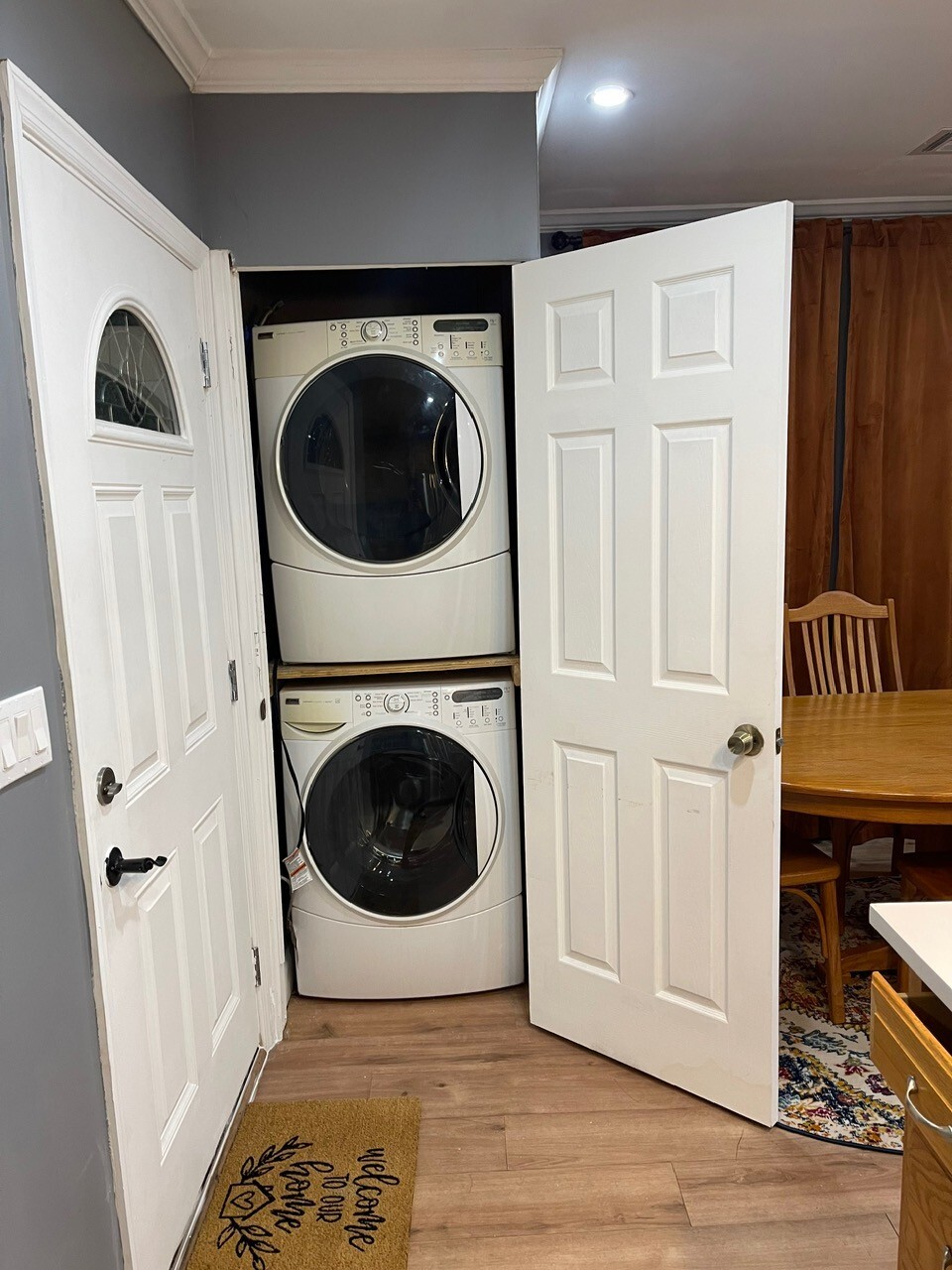 Building Photo - 10 Brunswick Ave