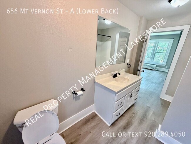 Building Photo - 656 Mt Vernon St