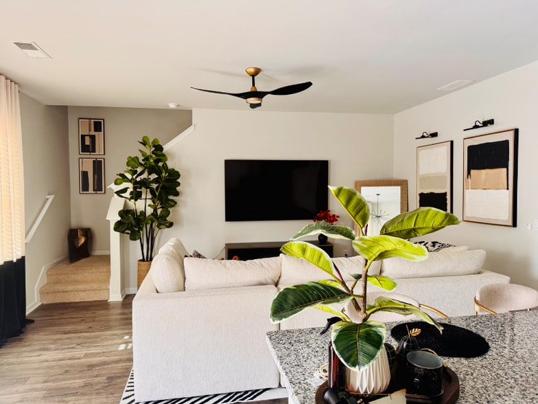 Building Photo - 856 Feldspar Mnr