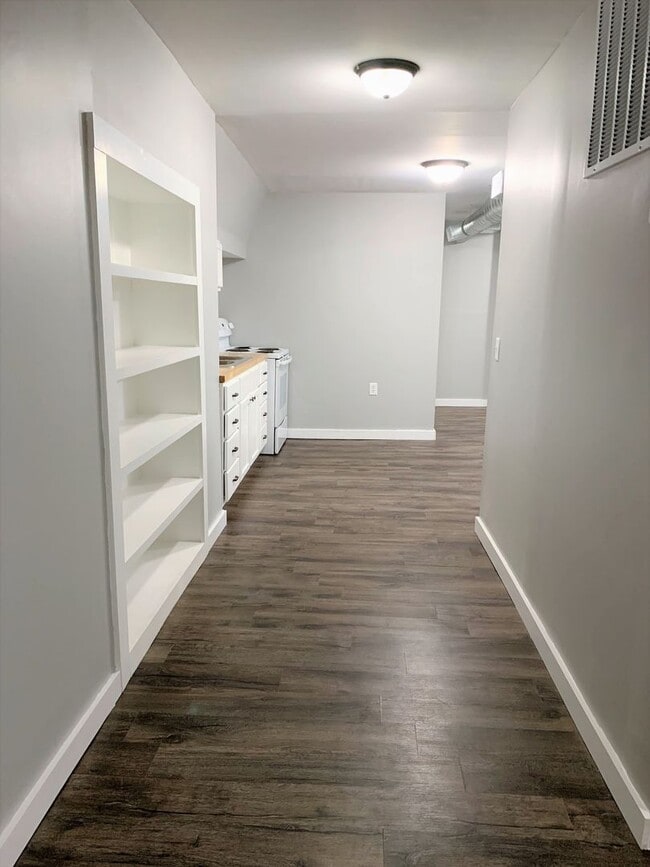 Building Photo - 624/626 Oak Street