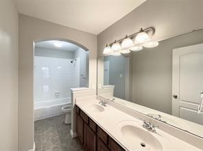 Building Photo - 9325 Jerico Dr
