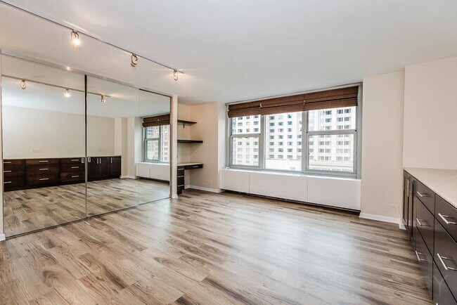 Building Photo - 777 N Michigan Ave