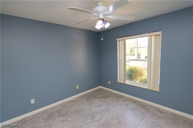 Building Photo - 1305 Mainsail Dr