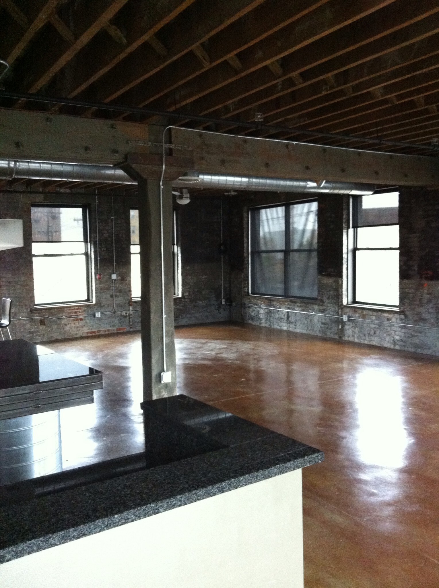Huge Living & Dining Room - 1908 Dunlap St