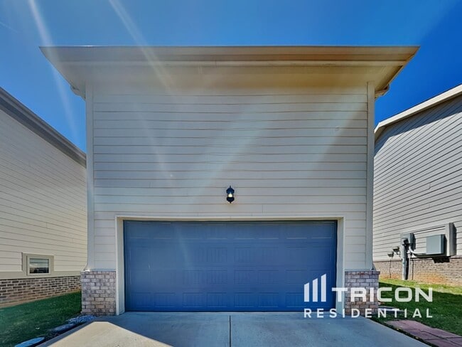 Building Photo - 1418 Hicks Edgen Rd