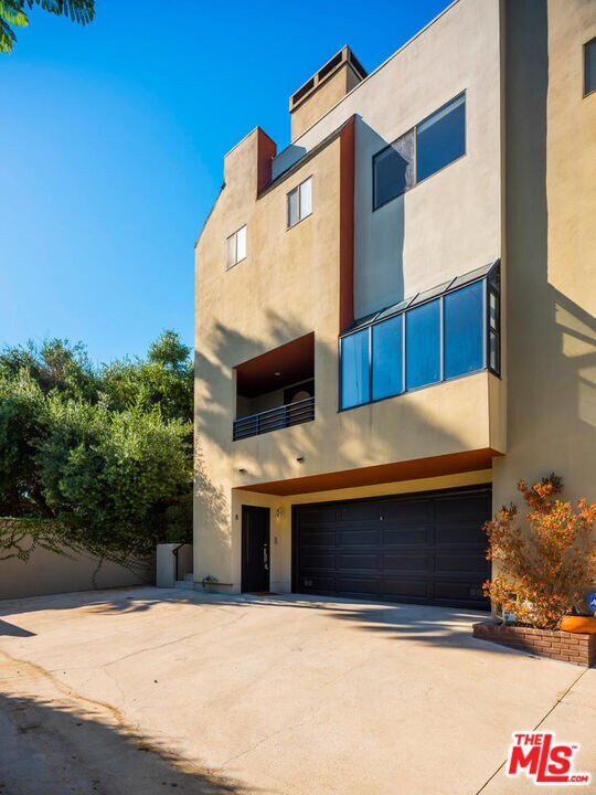 Building Photo - 3023 Berkeley Ave