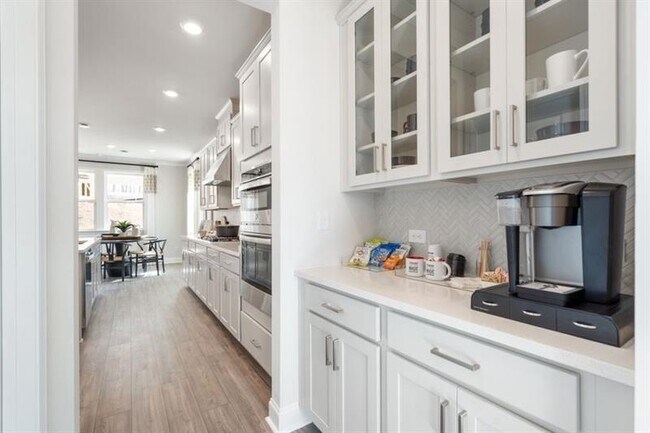 Building Photo - 6180 Misty Hill Ln