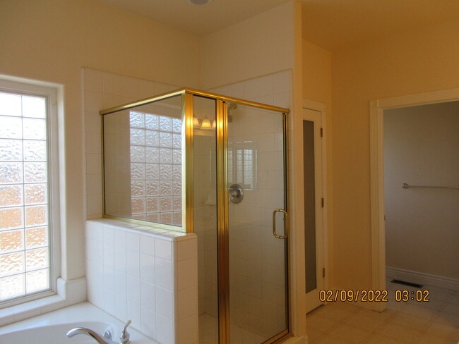 Building Photo - 2889 Rio Vista Dr