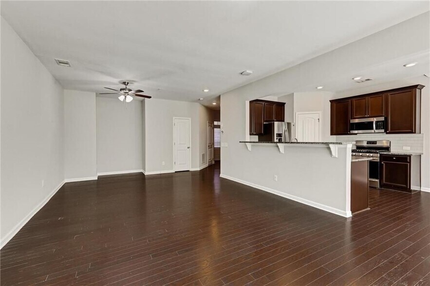Building Photo - 1237 Foxcroft Ln