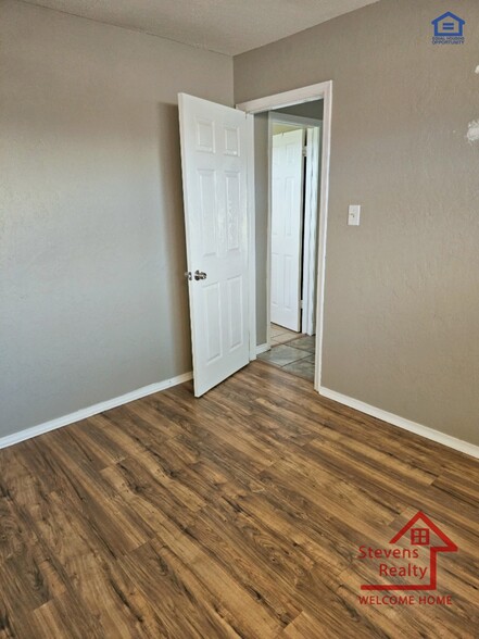 Building Photo - 303 SW 72nd St
