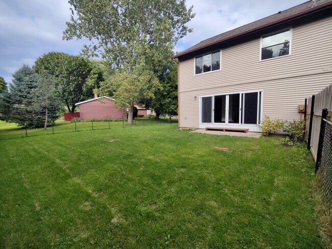 Building Photo - 2022 Adderbury Ln