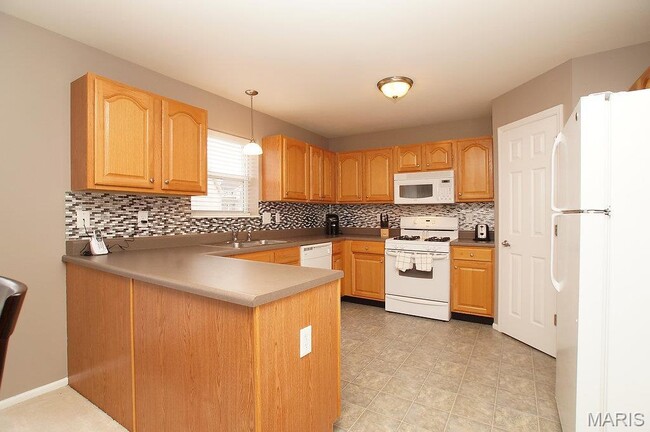 Building Photo - 210 Stone Run Blvd