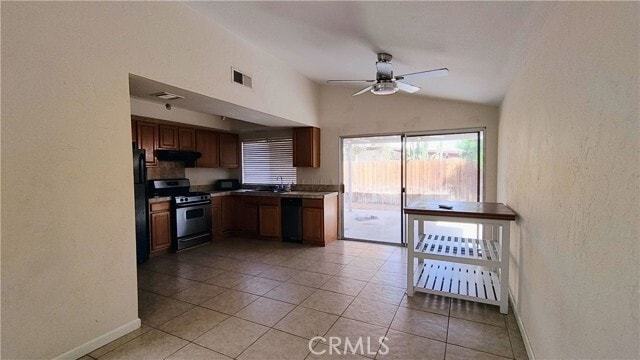 Building Photo - 51600 Avenida Mendoza