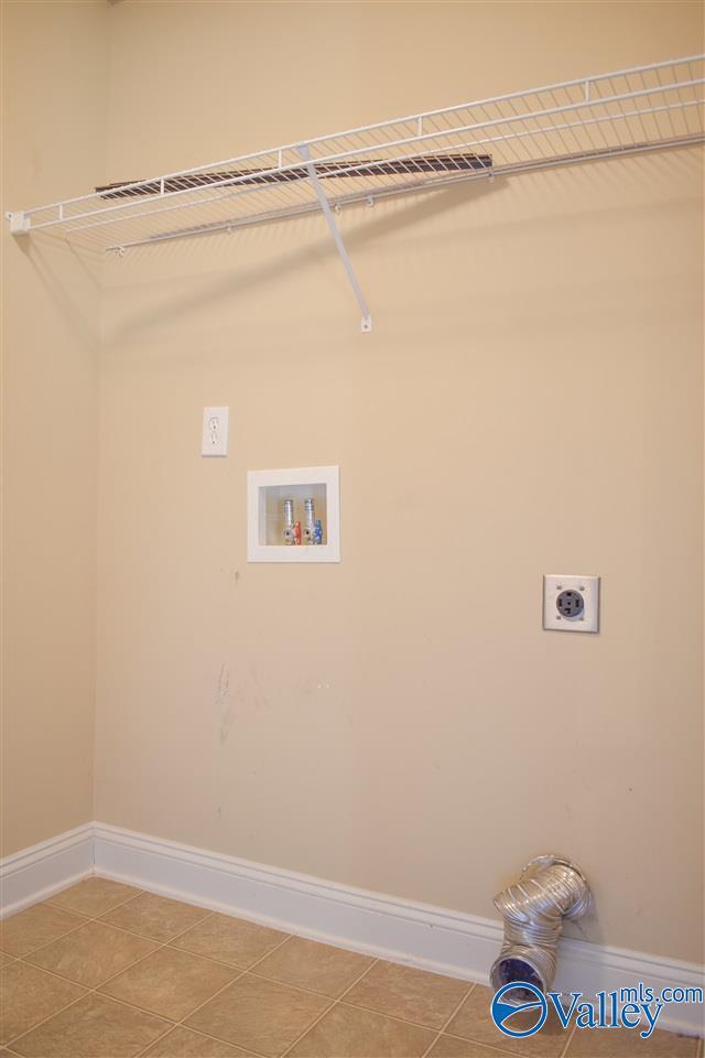 Building Photo - 226 Fields Pond Dr