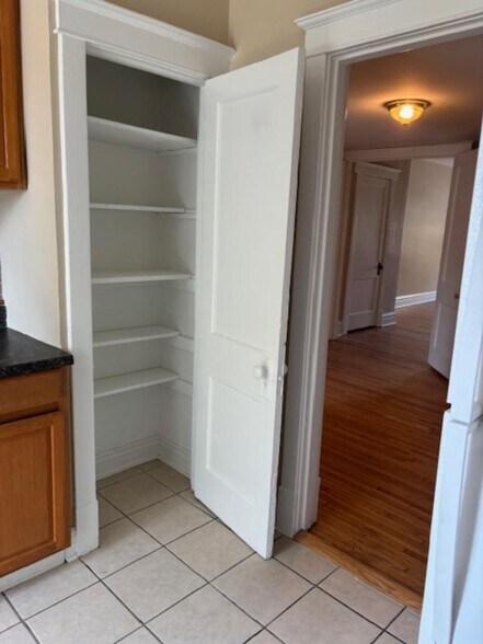 Kitchen Pantry - 5818 S Grand Blvd