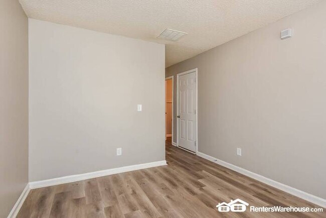 Building Photo - Beautiful Two Story in South Fulton