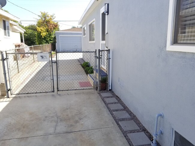Building Photo - Beautiful Remodeled 3bd 2ba House in Wiseb...
