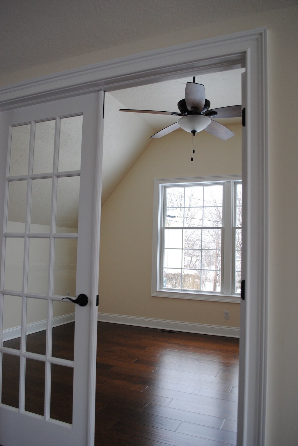 Building Photo - 411 Cardinal Dr