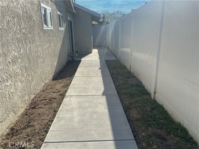 Building Photo - 14332 Thunderbird Cir