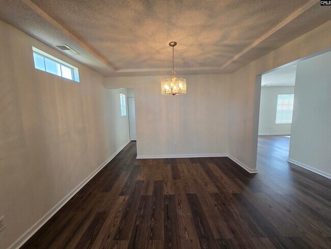 Building Photo - 132 Fox Grove Cir