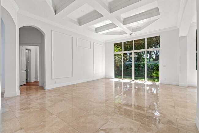 Building Photo - 17550 Circle Pond Ct