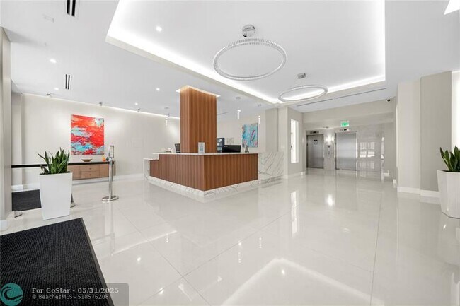 Building Photo - 2401 S Ocean Dr
