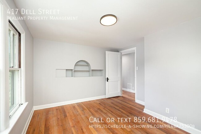 Building Photo - 417 Dell St