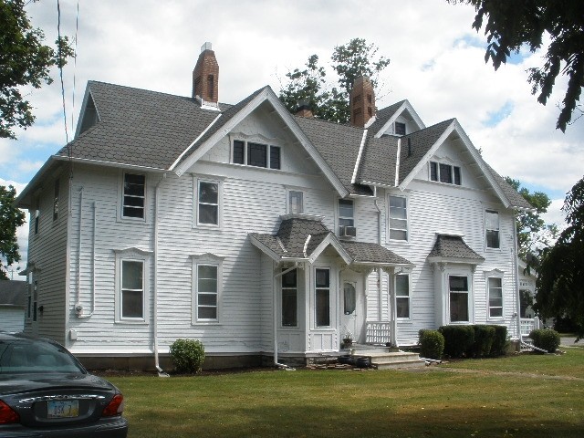 Building Photo - 764 Main St